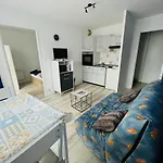 Trestraou 2P Apartment With A Small Sea View